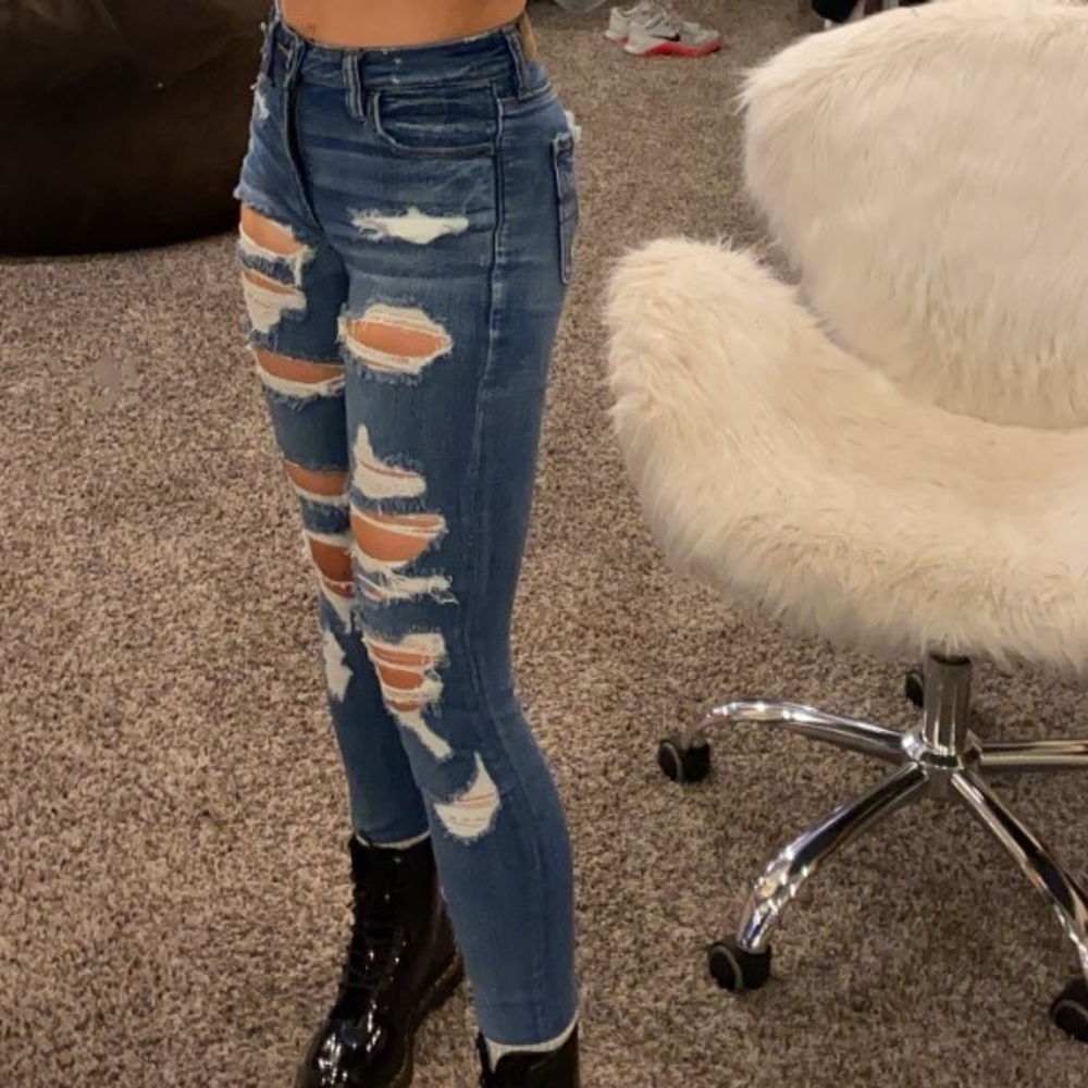 American Eagle Jeans!!
